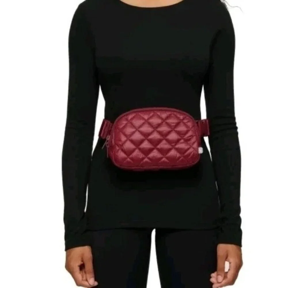 Lole Quilted Burgundy Belt Bag With Adjustable Strap Logo Detail & Zipper L1174